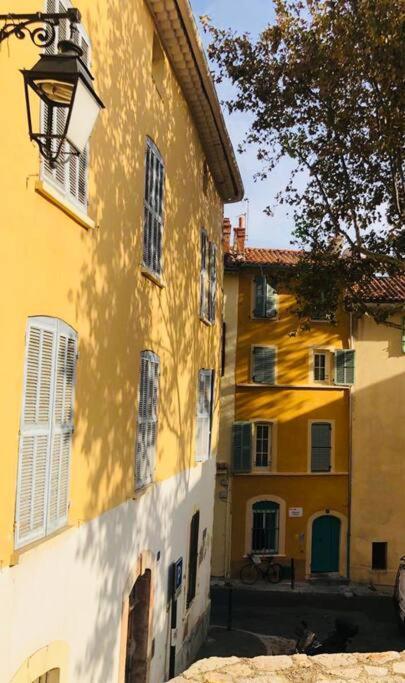 Studio Cosy Avec Deux Velos Coeur De Ville Hyeres Exterior photo